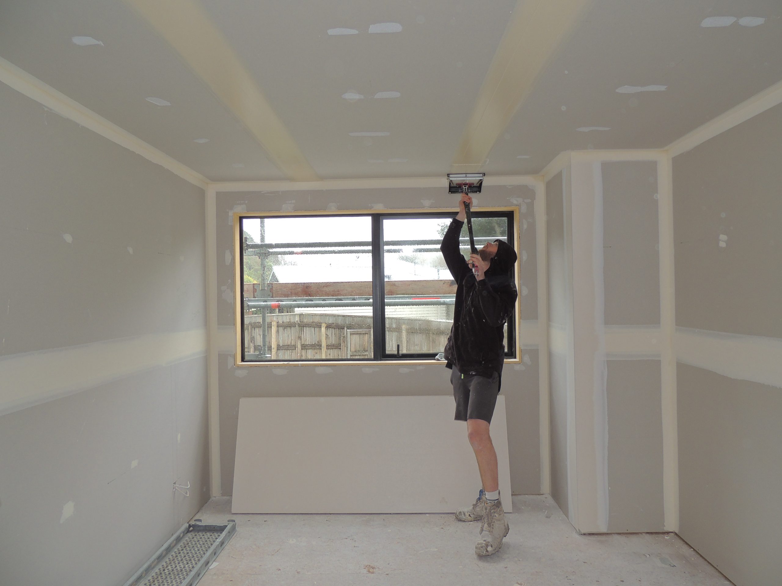 finishing the drywall